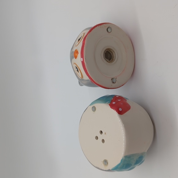 Magnetic Owl Salt Pepper Set - Picture 4 of 5